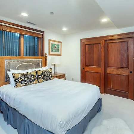 South Pacific Townhouse By Exceptional Villa
