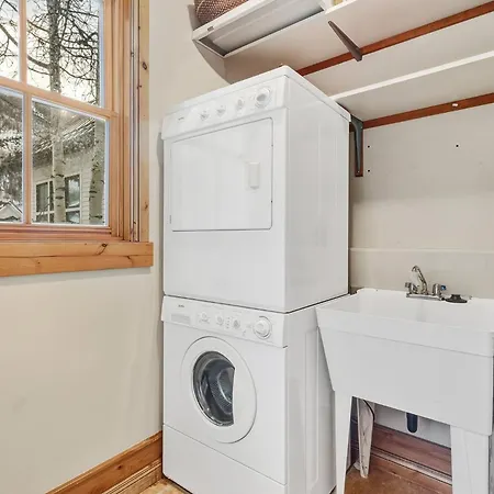 Lux With Gas Fireplace, Hot Tub, 8 Min To Lift 7 - Bunk For Kids! Holiday home *
