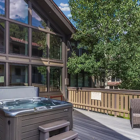 West End Winner - Hot Tub, Parking, Open Kitchen & Living Space * Telluride