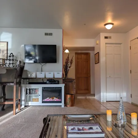 Peaceful Sunny Out In Condo, Parking, Pets Apartment *