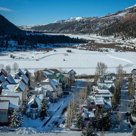 Smuggler Mine - Modern Pet Friendly Retreat Near Slopes *