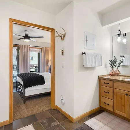 Riverfront, Blocks To - Mtn Views, Hot Tub At Viking 217 Telluride