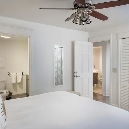 Smuggler Mine - Modern Pet Friendly Retreat Near Slopes Apartment *