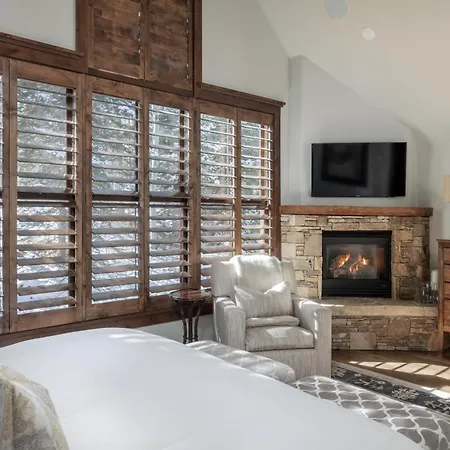 Apartment The Veranda At Trails Edge - Penthouse Views And Access! *
