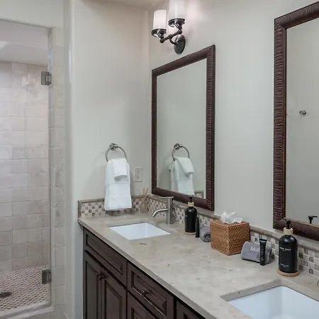 Apartment The Veranda At Trails Edge - Penthouse Views And Access!