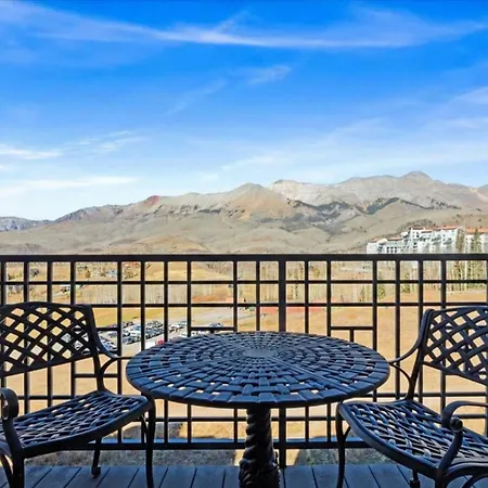 Mountain Village Retreat - Steam Shower & Views Holiday home Telluride