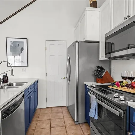 Mountain Village Escape - Walk To Slopes & Views Holiday home Telluride
