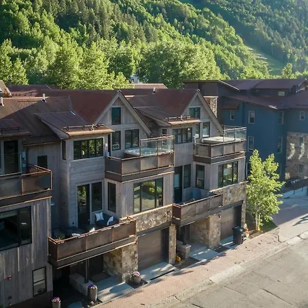 Downtown - Near Gondola Holiday home