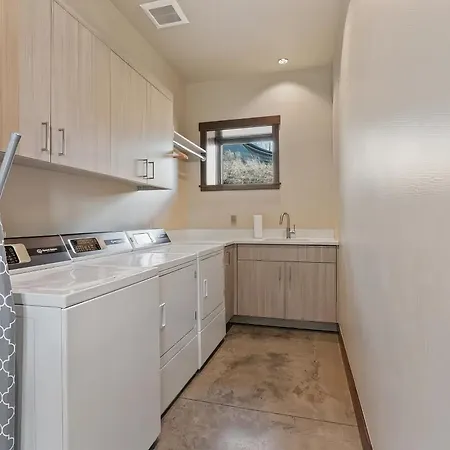 Ridge - Hot Tub, Fire Pit & Mountain View Holiday home Telluride