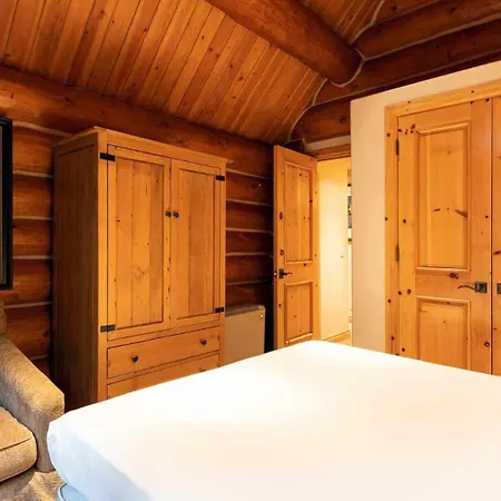 Forever 103 Holiday home *