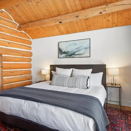 Scenic Escape - Private Deck Designer Interiors Telluride