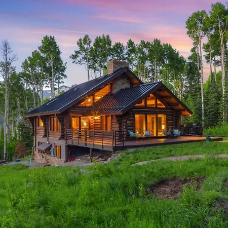 Scenic Escape - Private Deck Designer Interiors * Telluride