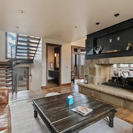 Ridge - Hot Tub, Fire Pit & Mountain View