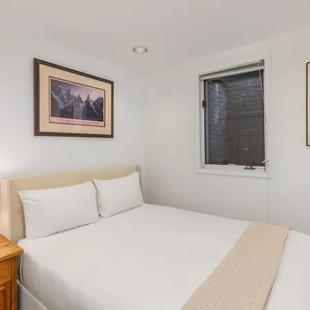 445 West Depot - Elevated Comfort *