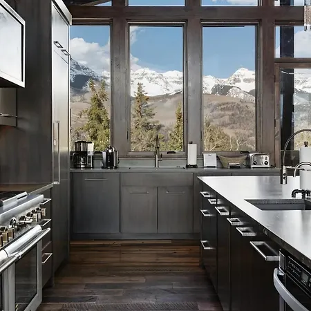 Ridge - Hot Tub, Fire Pit & Mountain View *