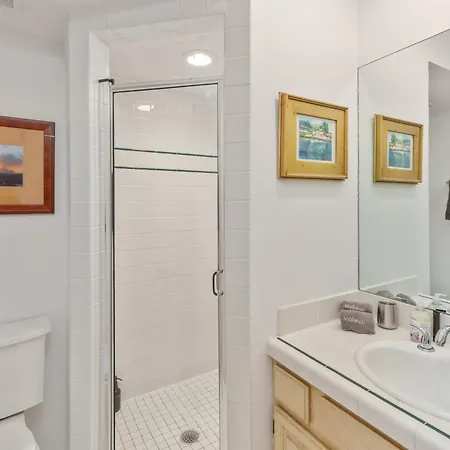 Villa 445 West Depot - Elevated Comfort