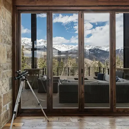 Holiday home Ridge - Hot Tub, Fire Pit & Mountain View *