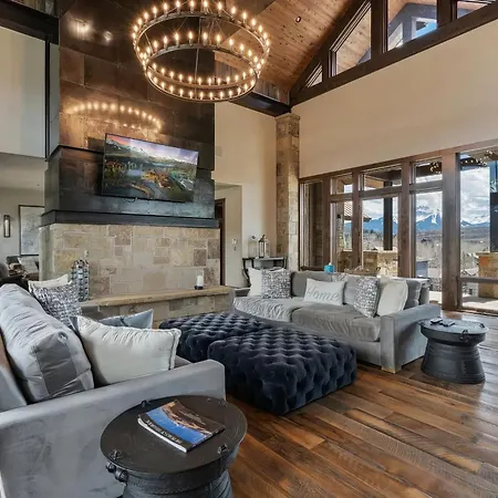Ridge - Hot Tub, Fire Pit & Mountain View