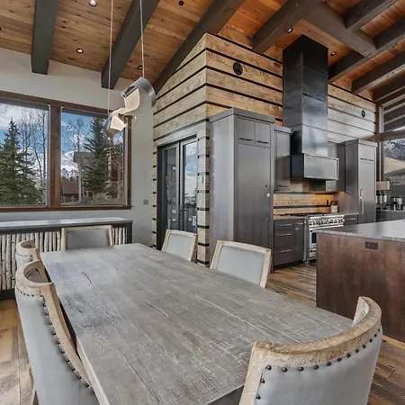 Holiday home Ridge - Hot Tub, Fire Pit & Mountain View Telluride