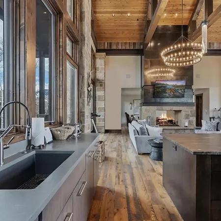 Holiday home Ridge - Hot Tub, Fire Pit & Mountain View Telluride