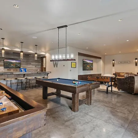 Ridge - Hot Tub, Fire Pit & Mountain View