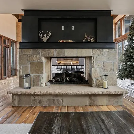 Holiday home Ridge - Hot Tub, Fire Pit & Mountain View