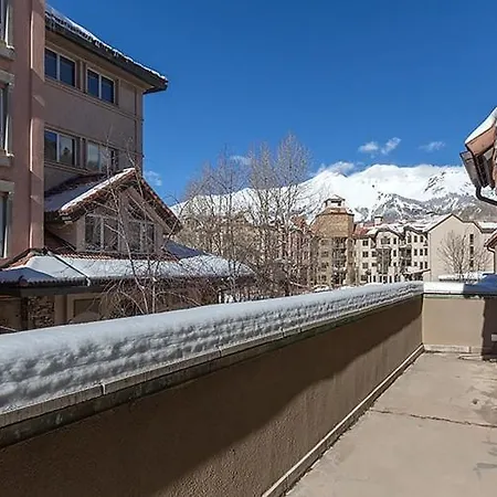 Le Chamonix D Apartment