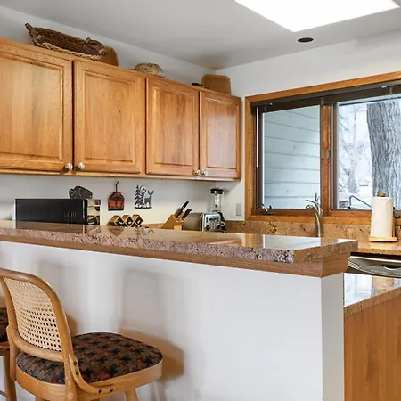 Holiday home Riverside B101 By Avantstay *