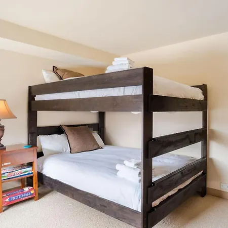 Gold Dust Crossing A4 By Avantstay Holiday home *