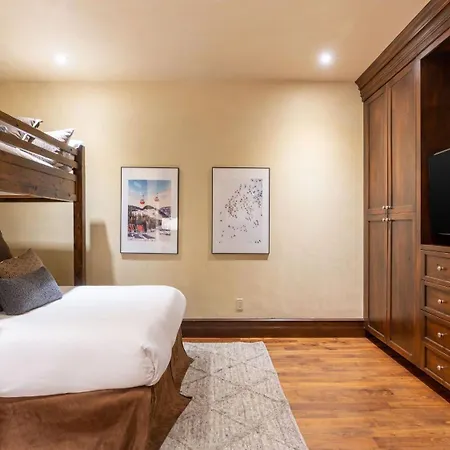 Townhome On The Creek 135 By Avantstay Holiday home