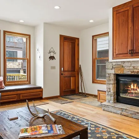 Pacific Street Townhome 514b By Avantstay Telluride