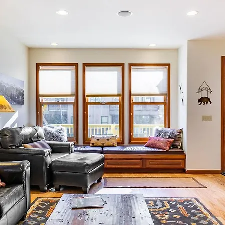 Pacific Street Townhome 514b By Avantstay