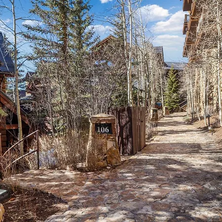 Holiday home New! Chic European Style Cabin, Short Walk To Telluride