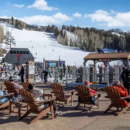 Holiday home New! Chic European Style Cabin, Short Walk To Telluride
