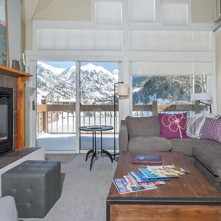 Holiday home Etta Place Too 113 By Avantstay Close To Town The Slopes In W Communal Pool Hot Tub