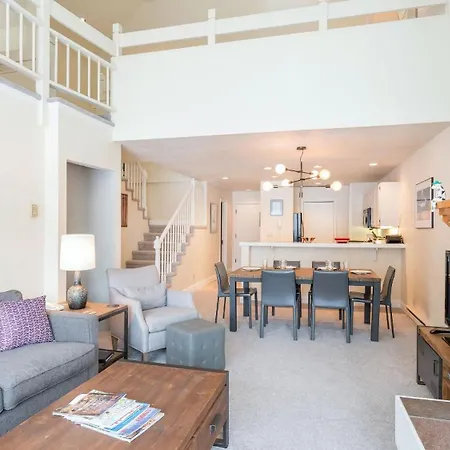 Holiday home Etta Place Too 113 By Avantstay Close To Town The Slopes In W Communal Pool Hot Tub *