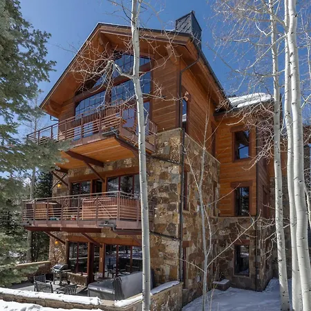 Ski-in Ski-out 4br W- Deck, Hot Tub, & Crib * Telluride