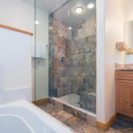 Hotel Bear Creek 209b Telluride