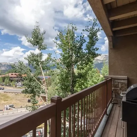 Holiday home Mtn Village Retreat - Balcony Views & Steam Shower *