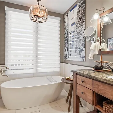 Mtn Village Retreat - Balcony Views & Steam Shower *