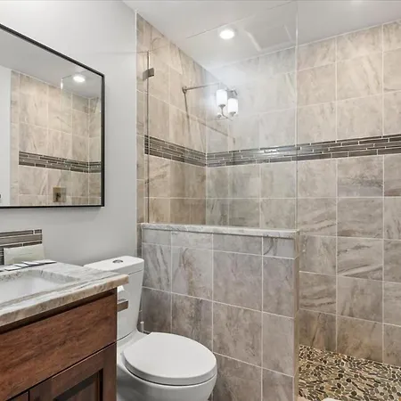 Mtn Village Retreat - Balcony Views & Steam Shower *