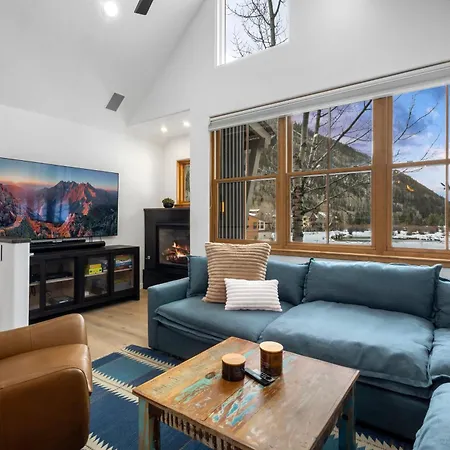 Townhouse Apartment