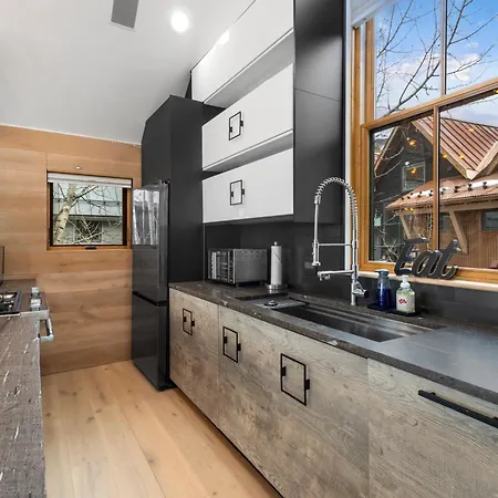 Apartment Townhouse *