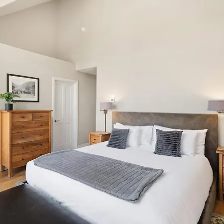 Slopeside Paradise Penthouse At Lift 7, Views, Fireplace, Deck, Hot Tub *