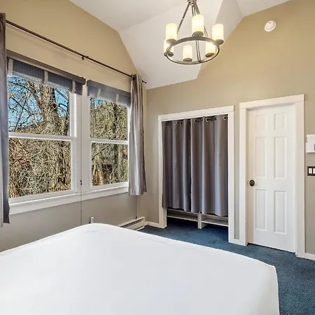 Snowy Peak Views From Living Room, 2 Parking Spaces, Walk To Telluride