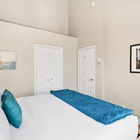 Apartment Slopeside Paradise Penthouse At Lift 7, Views, Fireplace, Deck, Hot Tub *