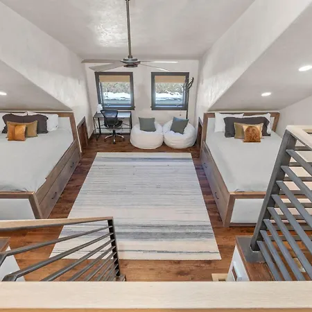 Villa Vista Haus At Country Club - Private Golf And Retreat! *
