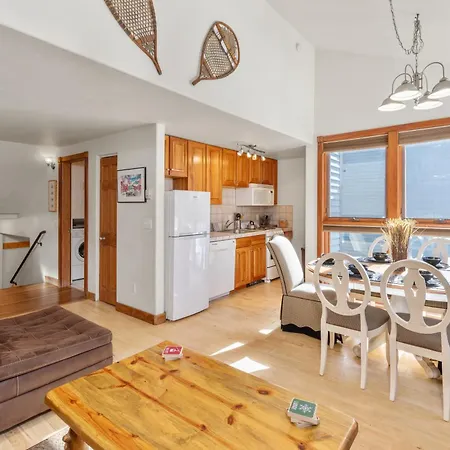 Perfect Base Lift 7 Hottub Access 3 Bd 3 Ba Sleeps 8 Apartment