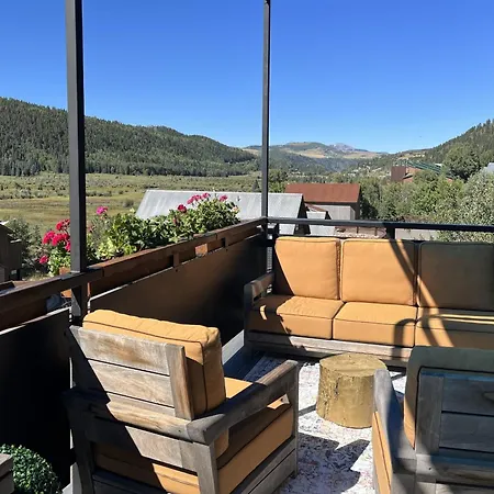 Holiday home Basecamp At Valley Floor - Views And Wildlife! *