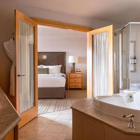 Fairmont Heritage Place, Franz Klammer *